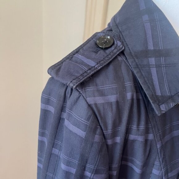 Banana Republic Navy Trench Coat - Picture 5 of 8